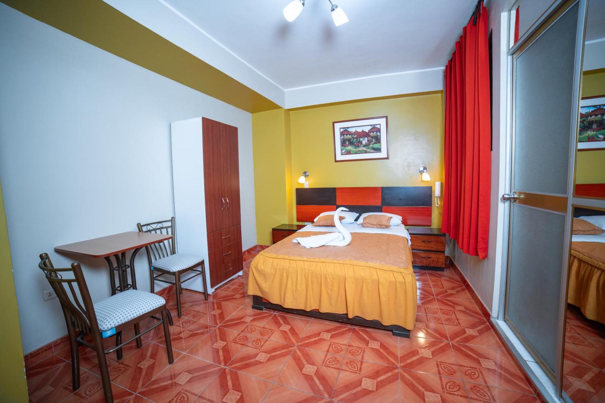 Hotel Mayros Satipo ภายนอก รูปภาพ