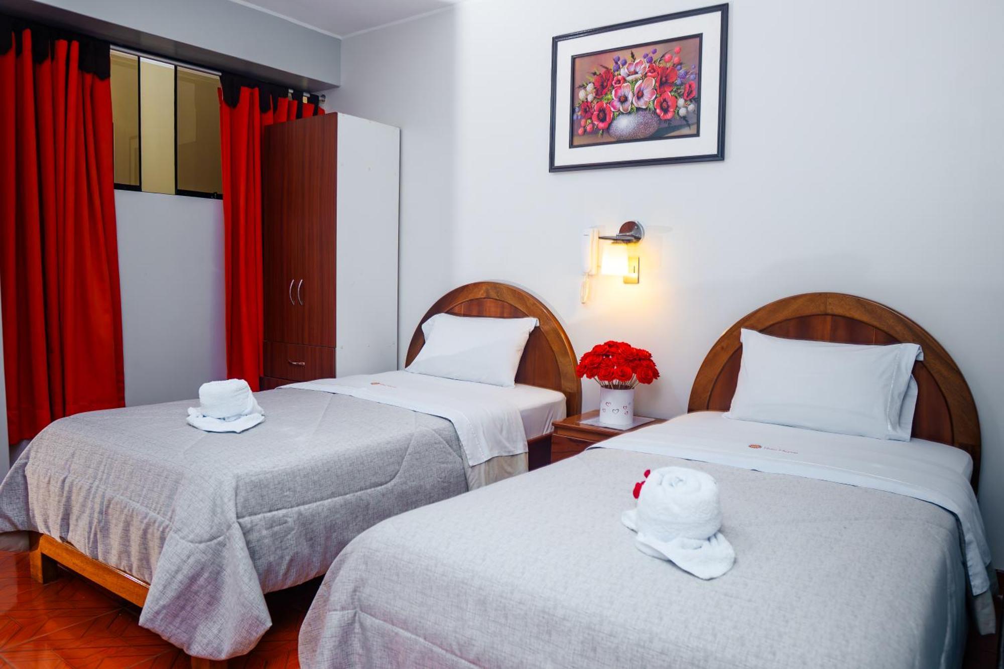 Hotel Mayros Satipo ภายนอก รูปภาพ