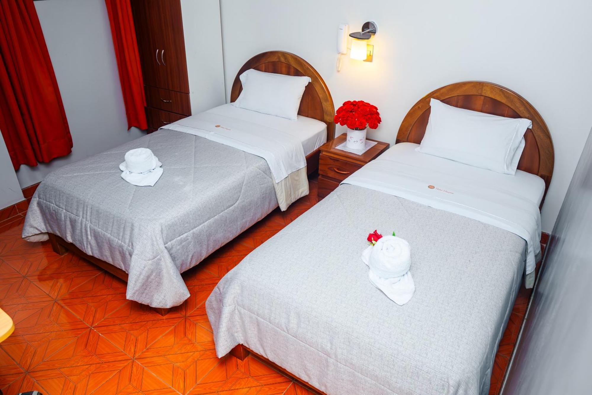 Hotel Mayros Satipo ภายนอก รูปภาพ